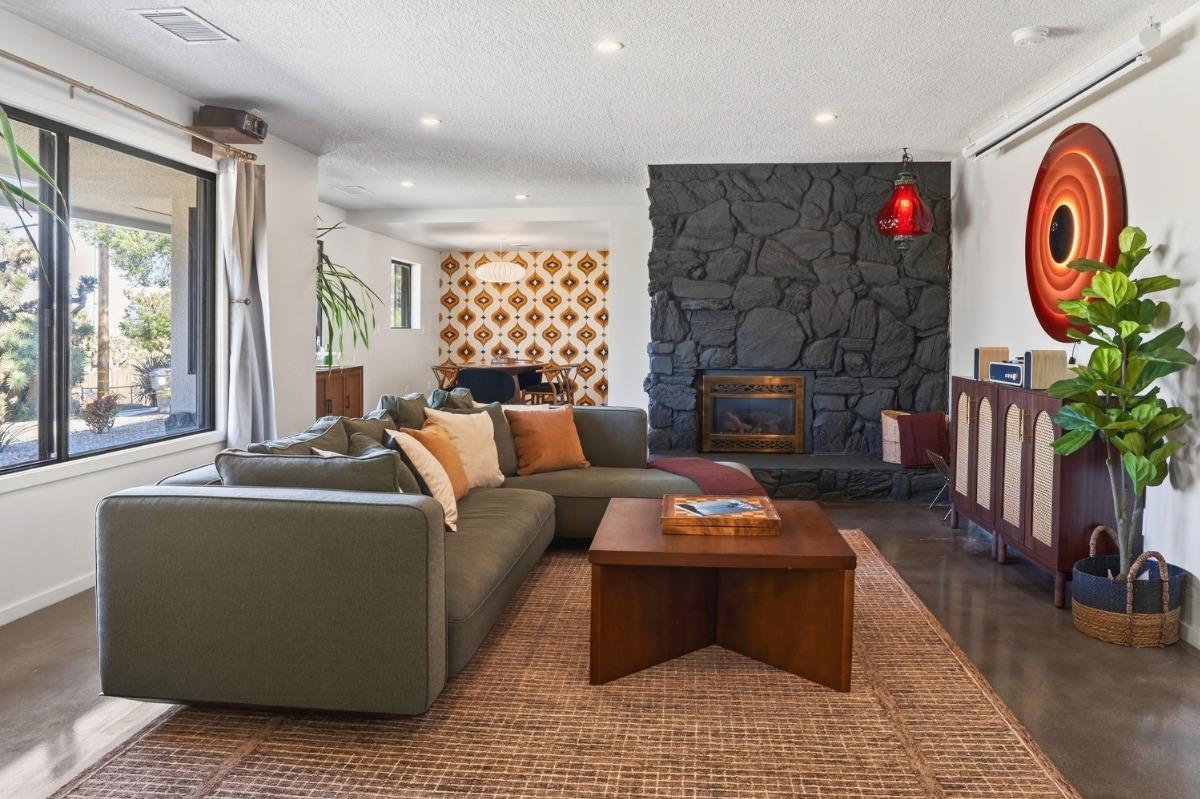Desert Gold House